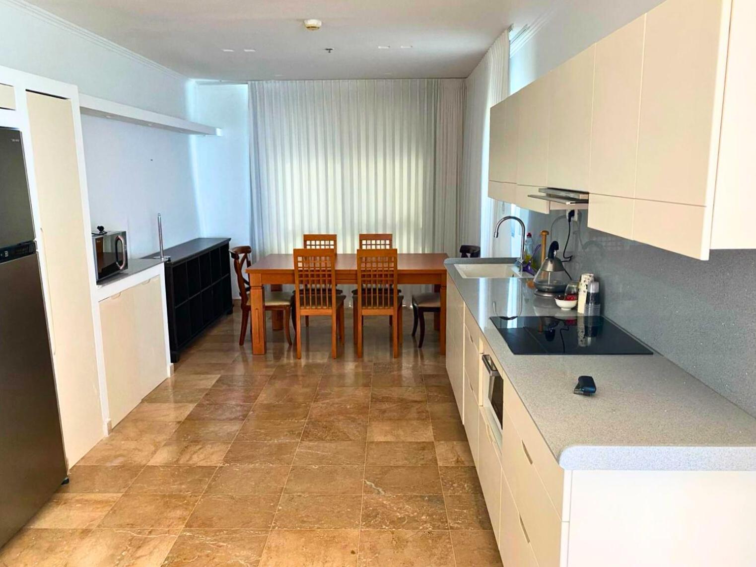 Almog Beach Apartments מגדלי חוף הכרמל חיפה Esterno foto